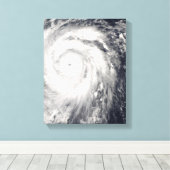 Tyfoon Jangmi van Taiwan en de Filipijnen Canvas Afdruk (Insitu (Houten vloer))