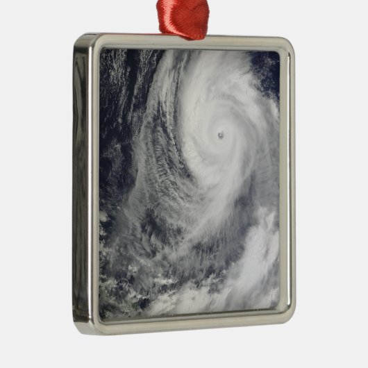 Tyfoon Lupit 2 Metalen Ornament (Rechts)