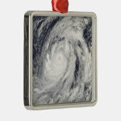 Tyfoon Lupit Metalen Ornament (Rechts)