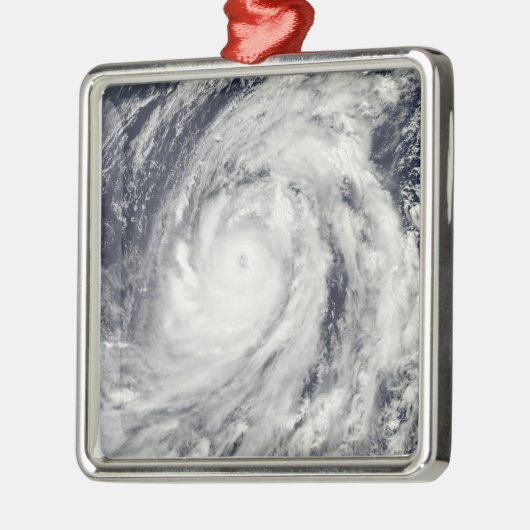 Tyfoon Lupit Metalen Ornament (Links)