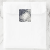 Tyfoon Lupit over de westerne Stille Oceaan Vierkante Sticker (Tas)