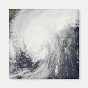 Tyfoon Melor nadert Japan Magneet