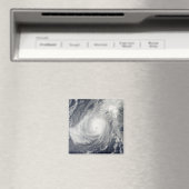 Tyfoon Nida ten zuidwesten van Iwo Jima Magneet (Insitu (Vaatwasser))