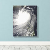 Tyfoon Nuri over de Filipijnse eilanden Canvas Afdruk (Insitu (Houten vloer))