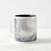 Tyfoon Phanfone 2 Tweekleurige Koffiemok (Voorkant links)