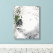 Tyfoon Prapiroon Canvas Afdruk (Insitu (Houten vloer))