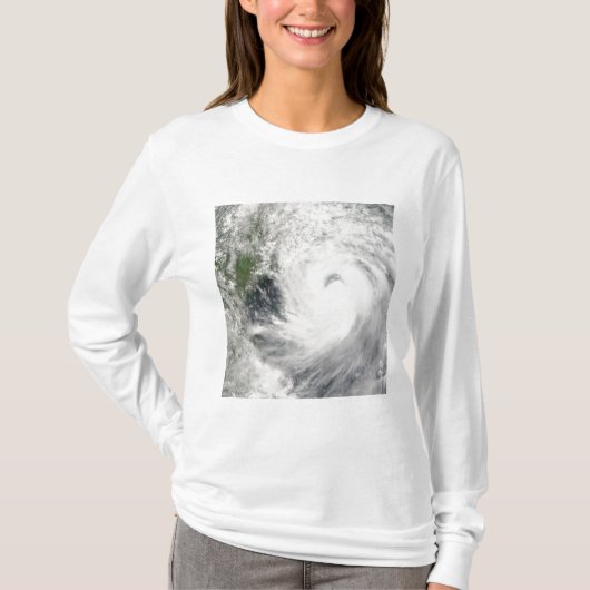 Tyfoon Prapiroon T-shirt (Voorkant)