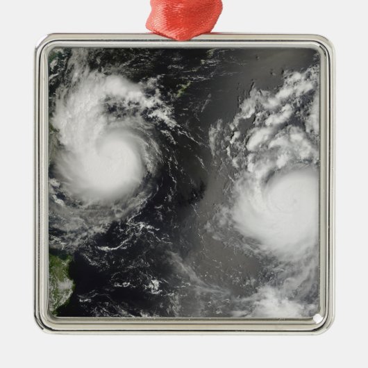 Tyfoon Saomai en Tropisch Storm Bopha Metalen Ornament (Voorkant)