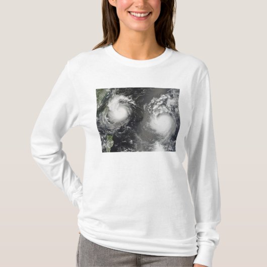 Tyfoon Saomai en Tropisch Storm Bopha T-shirt (Voorkant)