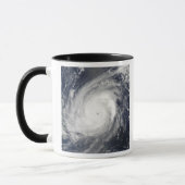 Tyfoon Sudal ten zuiden van Japan 2 Mok (Links)