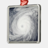 Tyfoon Sudal ten zuiden van Japan Metalen Ornament (Links)