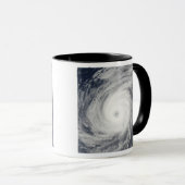 Tyfoon Sudal ten zuiden van Japan Mok (Voorkant rechts)