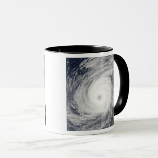 Tyfoon Sudal ten zuiden van Japan Mok (Voorkant rechts)