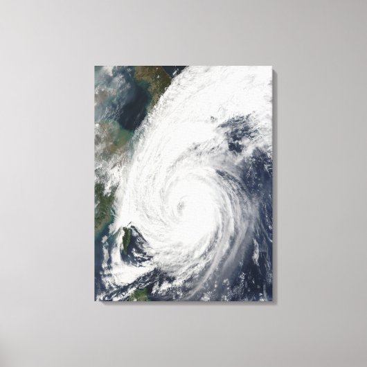 Tyfoon Tokage ten zuiden van Japan Canvas Afdruk (Voorkant)