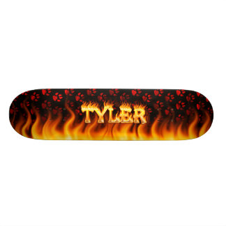 Tyler skateboard brand en vlammenontwerp.