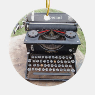 typefunctionaris keramisch ornament