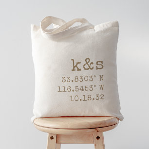 Typemachine Initialen, Coördinaten & Trouwdatum Tote Bag