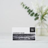 Typemachine - Monogram en paneel - Zwart Visitekaartje (Staand voorkant)