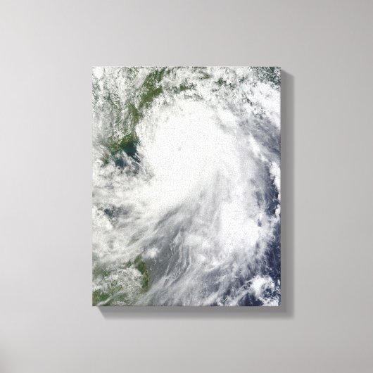 Typhoon Chanthu Canvas Afdruk (Voorkant)