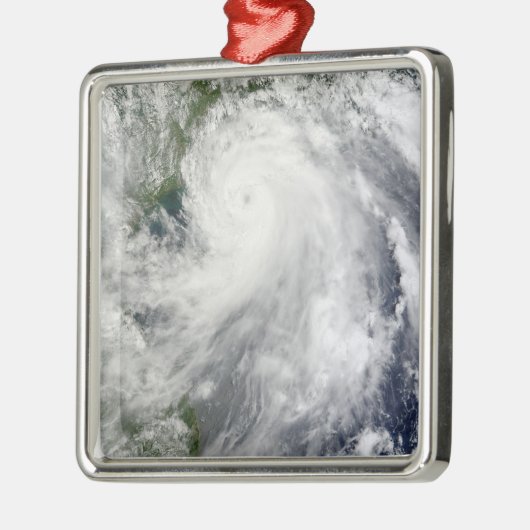 Typhoon Chanthu Metalen Ornament (Links)