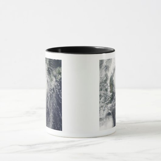 Typhoon Kompasu Mok (Midden)