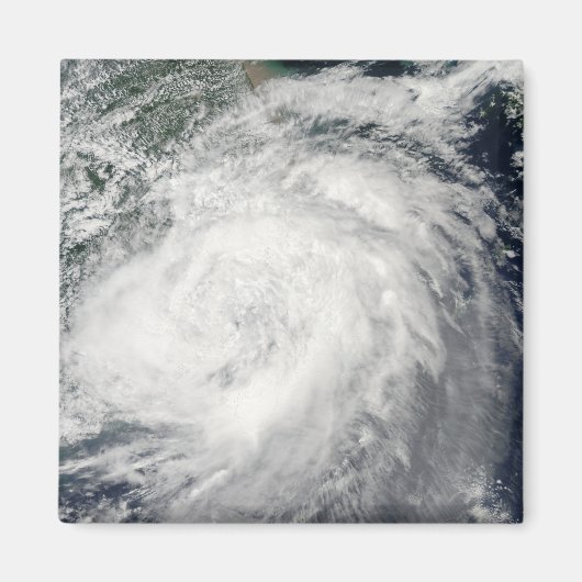 Typhoon Morakot over China Magneet (Voorkant)