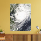Typhoon Neoguri nadert China Canvas Afdruk (Insitu (Woonkamer))