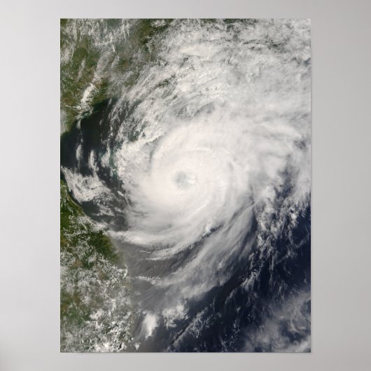 Typhoon Neoguri nadert China Poster (Voorkant)