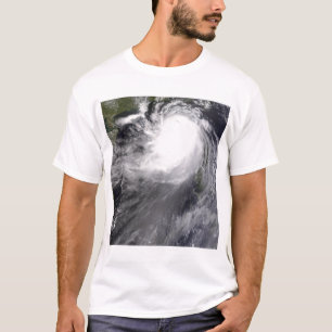 Typhoon Nuri nadert China T-shirt