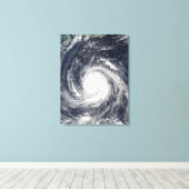 Typhoon Rusa Canvas Afdruk (Insitu (Houten vloer))