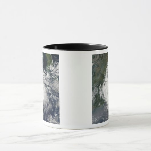 Typhoon Sinlaku Mok (Midden)