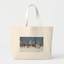 Typisch Vermont dorp in de winter Grote Tote Bag