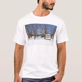 Typisch Vermont dorp in de winter T-shirt
