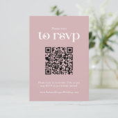Typografie Dusty Roos QR code Bruiloft RSVP Kaartje (Staand voorkant)