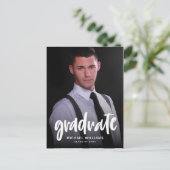 Typografie Foto Guy Afstuderen Aankondiging Briefkaart (Staand voorkant)