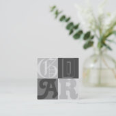 Typografie in Gray Designer Vierkante Visitekaartje (Staand voorkant)