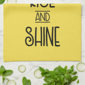 Typografie met zon en wolken stijgt en schittert theedoek (Gevouwen)