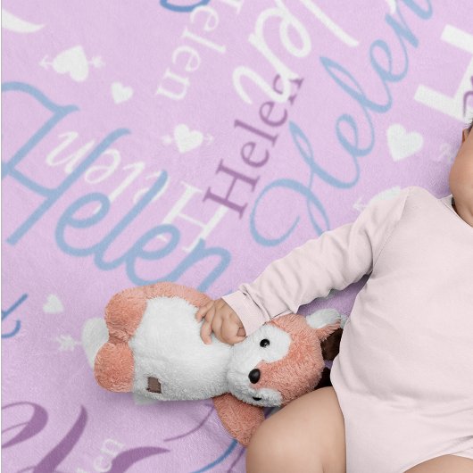 Typografie Naam en harten herhaalde allover Lila Fleece Deken