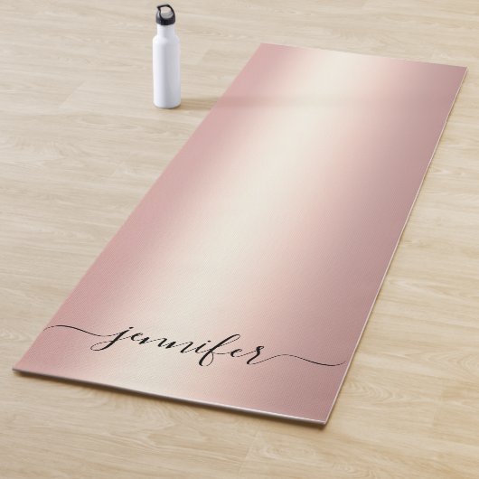 Typografie Script Gepersonaliseerde Naam Roze Goud Yogamat (In situ)
