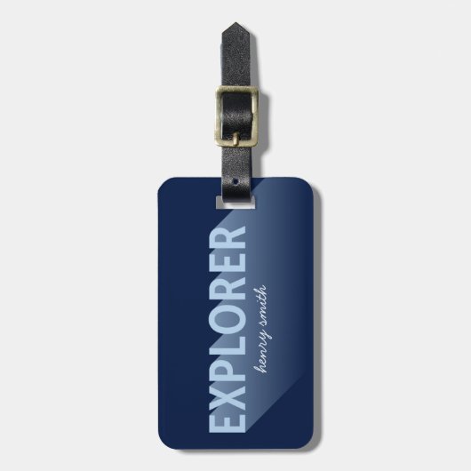 Typografie Shadow Modern Blue Explorer Bagagelabel (Voorkant verticaal)