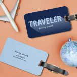 Typografie Shadow Modern Blue Traveller Bagagelabe Bagagelabel<br><div class="desc">Onderscheid je van alle andere bagage bij de bagagebewering met dit gewaagde blauwe Typography bag label met het woord "Traveller" met een lange vervagende schaduw. Personaliseer dit label met uw informatie en voor meer mogelijkheden, zoals om het lettertype en de grootte ervan te wijzigen, klik op de knop "Aanpassen". *Het...</div>