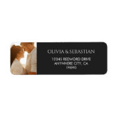 Typografie Tekst Foto Zwart Terugkeeradreslabel Etiket (Voorkant)