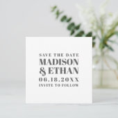 Typografie van moderne grijze blokletters save the date (Staand voorkant)