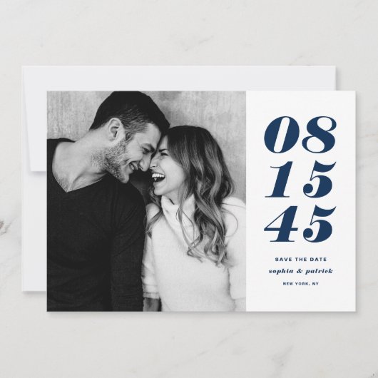 Typografie voor moderne blauwe en witte oude datum save the date (Voorkant)
