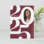 Typografische Foto Burgundy Graduation Party Kaart (Staand voorkant)