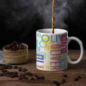 Typografische moderne overlappende naam in kleuren koffiemok