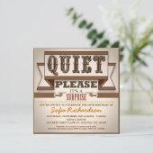  typografische surprise verjaardagsfeestje uitnodi kaart (Staand voorkant)