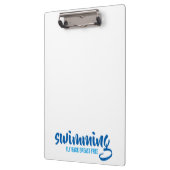 Typografische tekst vrij rond zwemmen klembord (Links)