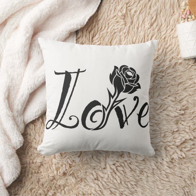 Typography Meets Nature: The Love Rose Kussen (Deken)