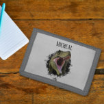Tyrannosaurus T-rex Dinosaur Persoonlijk Drievoud Portemonnee<br><div class="desc">Dit ontwerp kan op het gebied worden gepersonaliseerd dat door de foto en/of tekst te veranderen wordt verstrekt. Of het kan worden aangepast door de klik te kiezen om verdere optie aan te passen en de kleur van de achtergrond te schrappen of te veranderen, tekst toe te voegen, de tekstkleur...</div>